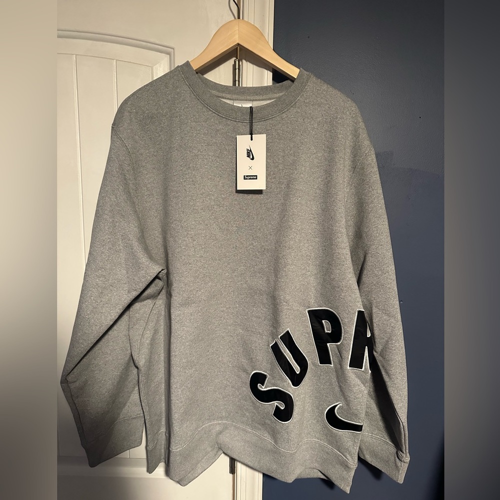 Supreme Nike Arc Crewneck
